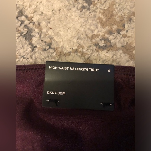 NWT DKNY Sport High Waist 7/8 Length Shiny Leggings - Picture 4 of 5